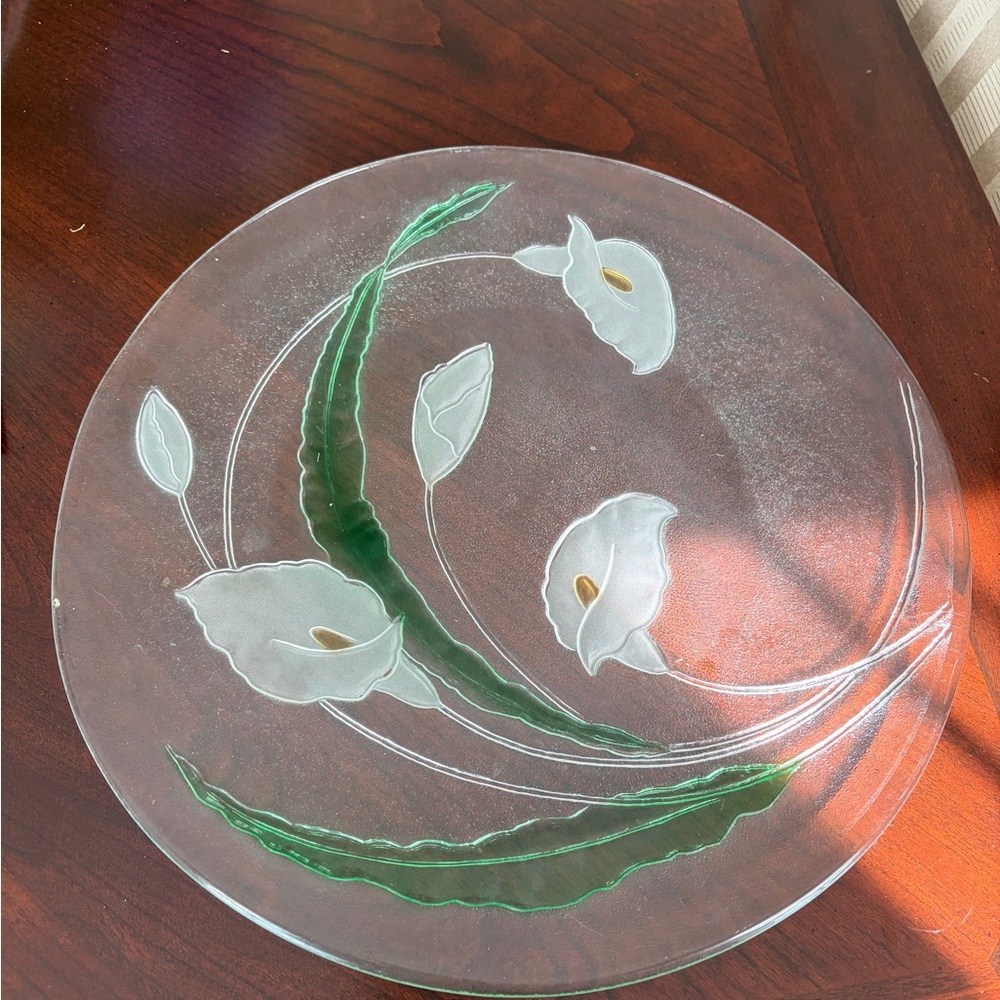 Glass serving Plate with White Calla Lilies and Green Leaves